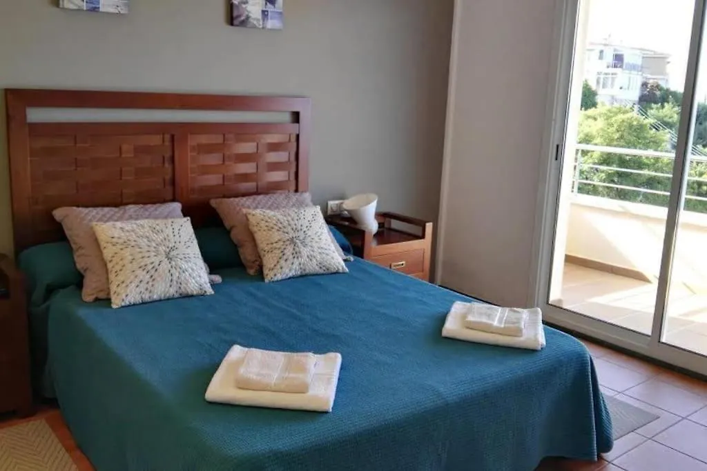Villa Con Aire Acondicionado, Piscina Climatizada Y Vistas Al Mar Llanca