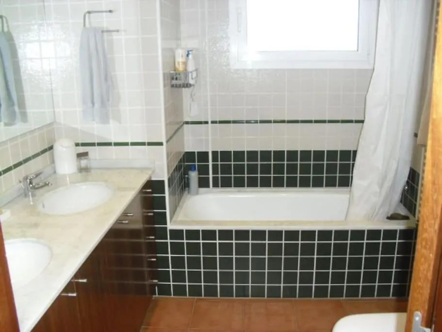 Villa Con Aire Acondicionado, Piscina Climatizada Y Vistas Al Mar